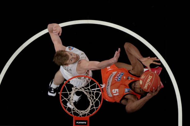 他在三分线 他在三分线