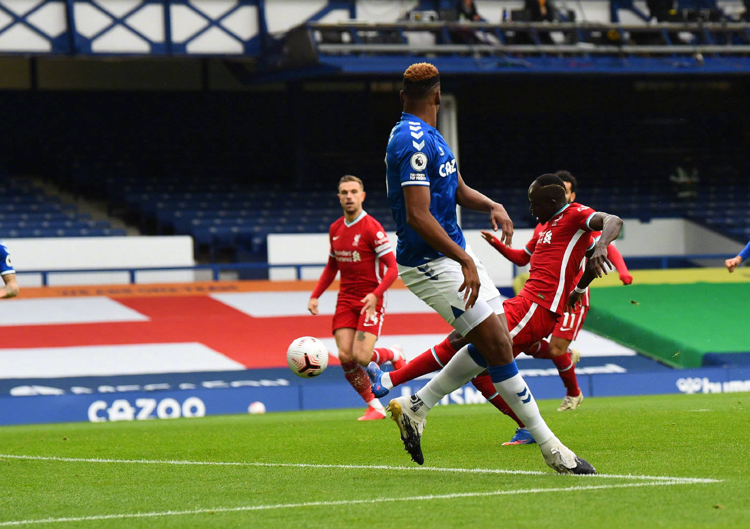 他在弱侧防 他在弱侧防